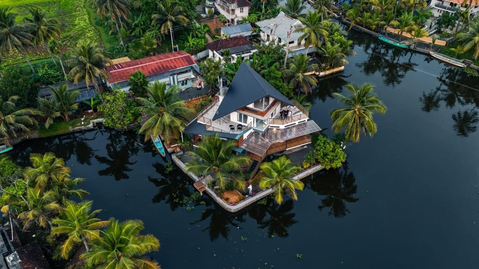 Shiphouse Villa Alappuzha Exterior photo